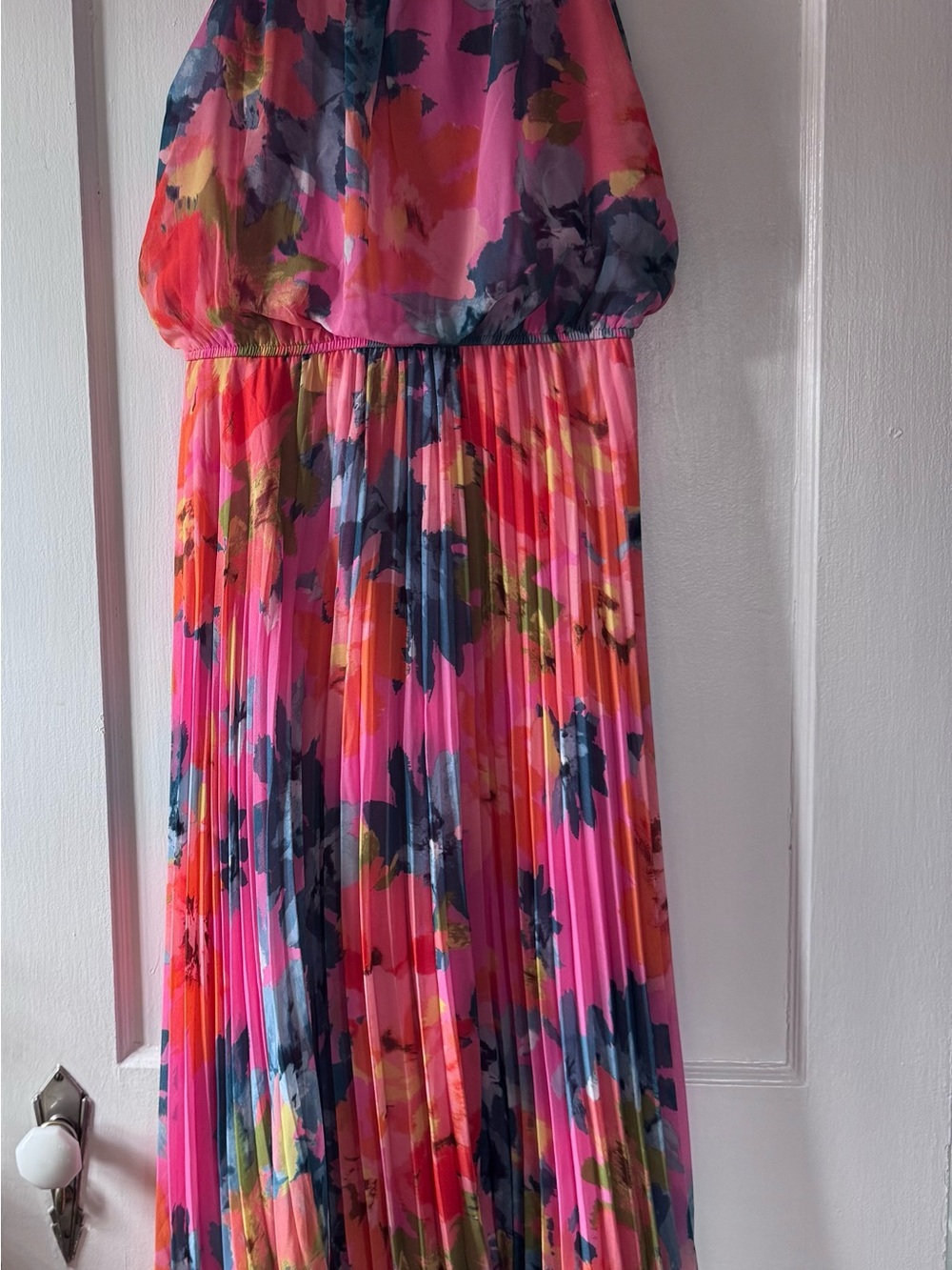 Women’s Pink Multicolor Floral Pleated Maxi Dress